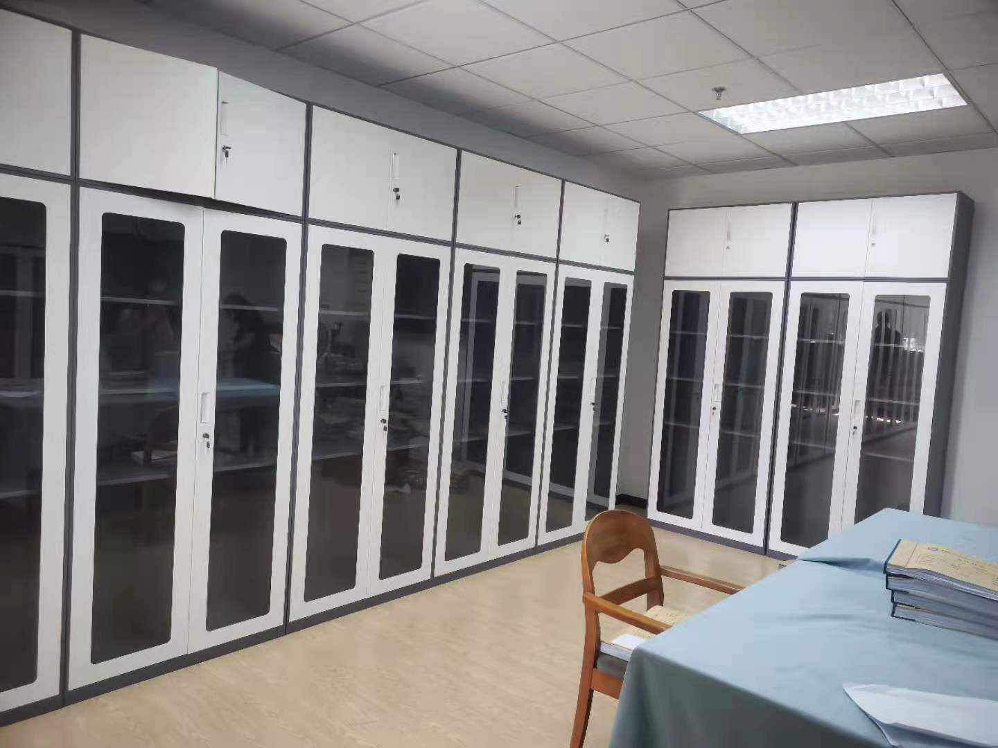 
                                    化物所財務(wù)室